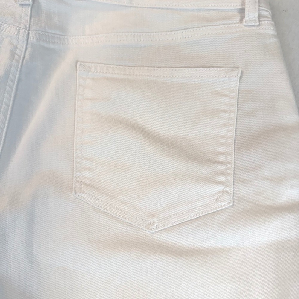 Talbots Girlfriend Denim Shorts 16 White 9" Inseam Stretch Cuffed Mid Rise - Picture 9 of 12